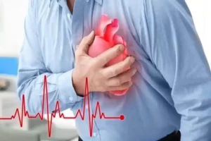 عوارض بیماری قلبی عروقی